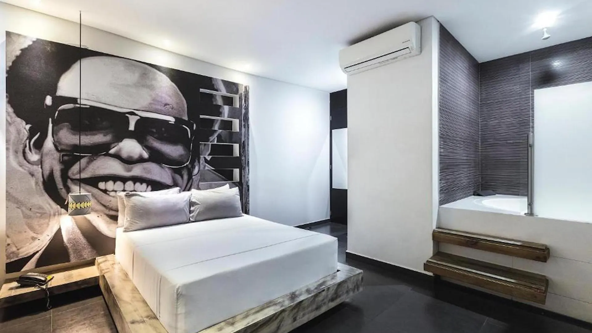 Graffity Hotel Med Medellin 3*,