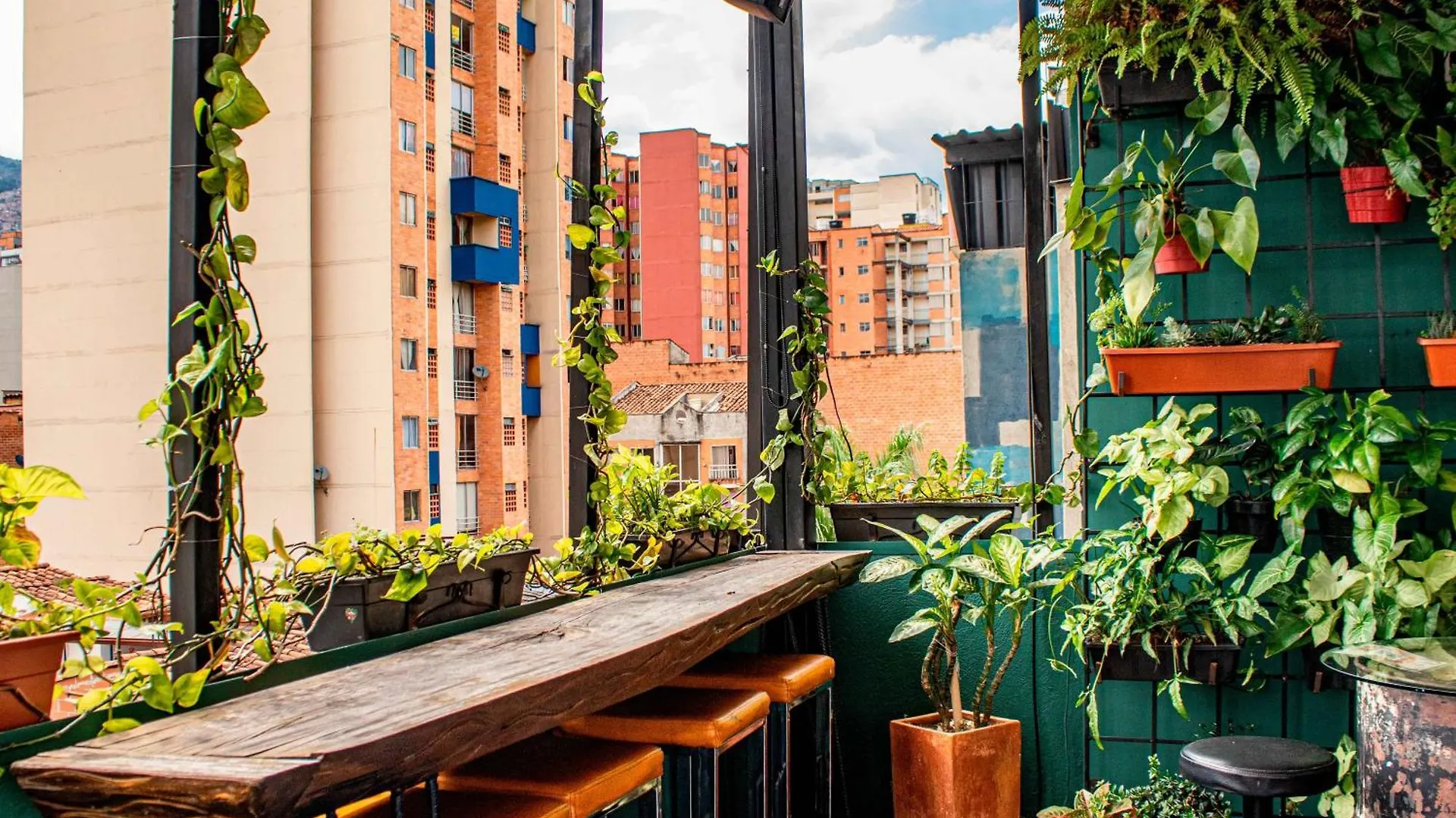 ***  Graffity Hotel Med Medellin Colombia